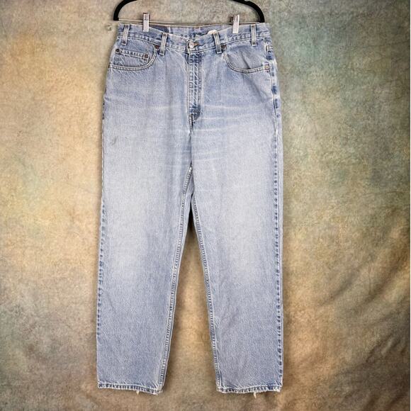 VTG Levis 901 Denim Jeans Mens Sz 36x32 Light Wash Relaxed Fit Straight Leg - Picture 1 of 10